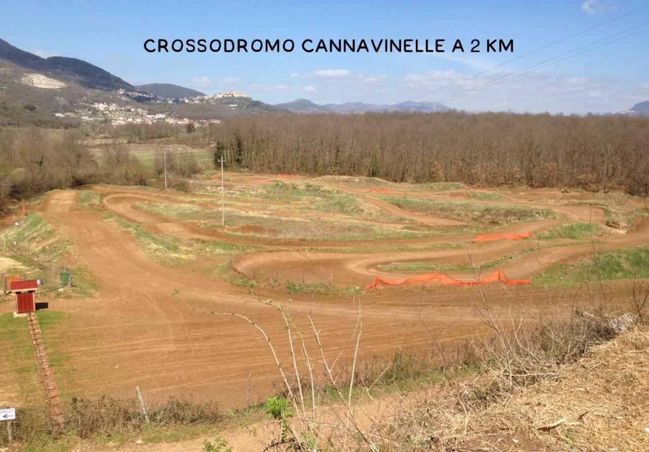 Appartamenti Da Anna Montaquila Exteriör bild